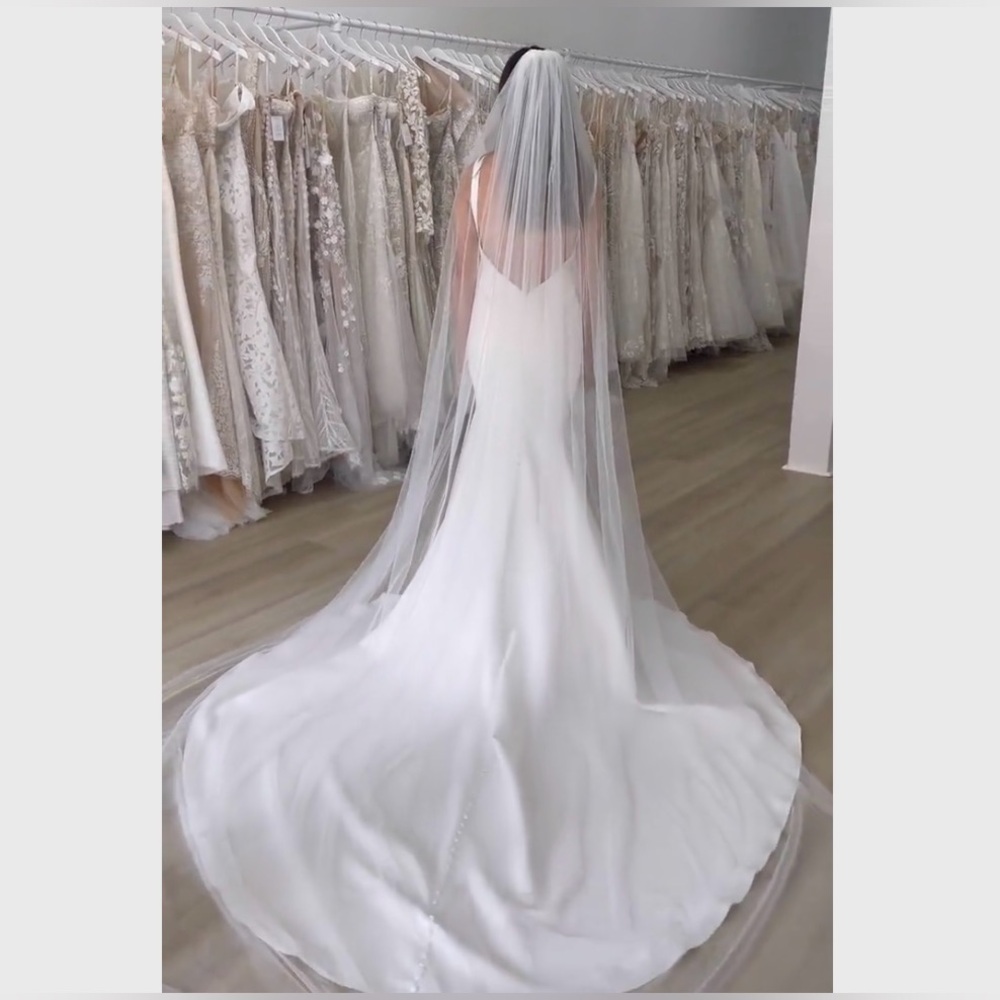 Soft cathedral veil